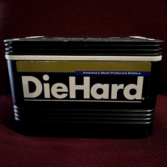 Vintage IGLOO DIE HARD Car Battery Ice Chest 6 Pack Cooler Lunch Box - Picture 5 of 15
